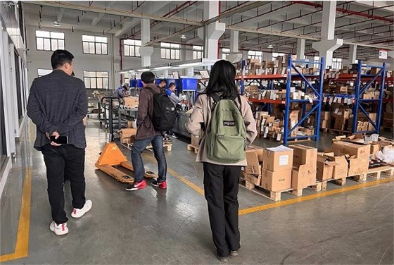 艾思捷歡迎西門子醫療器械有限公司來廠區進行合作考察 (2).jpg