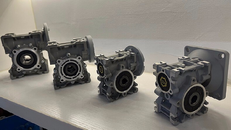 艾思捷教您蝸輪蝸桿減速機(jī)怎么選型？要注意哪些要素？