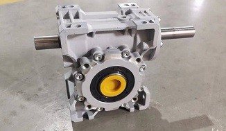 艾思捷廠家告訴您為什么要選擇雙輸入蝸輪蝸桿減速機？