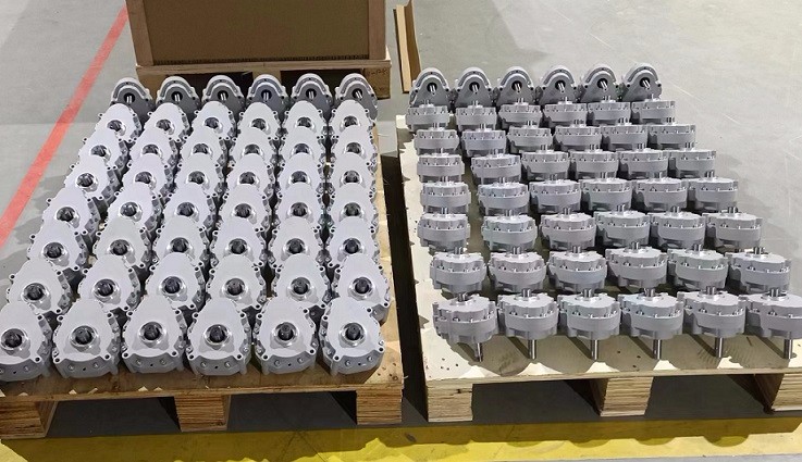 艾思捷發貨山東一批制冰機專用減速機